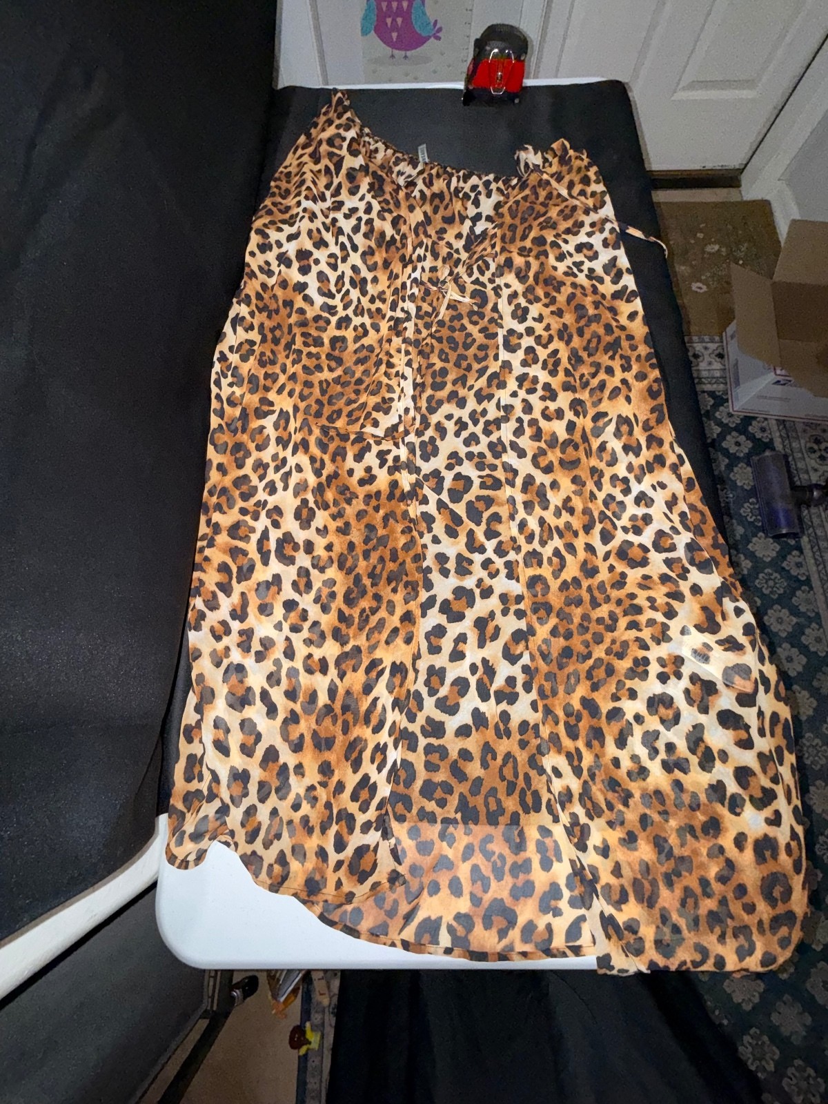 Forever 21 Leopard Print Midi Skirt Size Medium