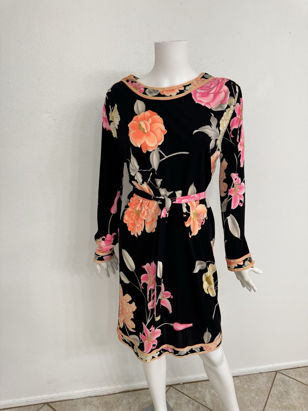 Leonard Paris Vintage Silk Jersey Dress Black W Bright Pink Etc Floral Fits M/L