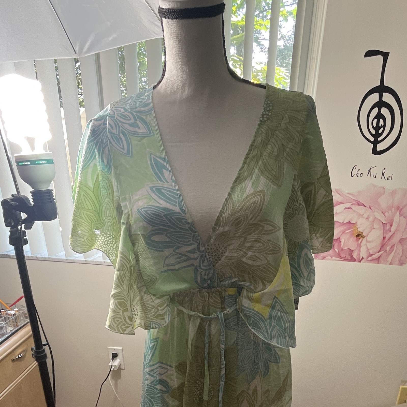 Jesmer Green Blue White Floral Ruffle Flutter Sleeve V-Neck Maxi Dress M