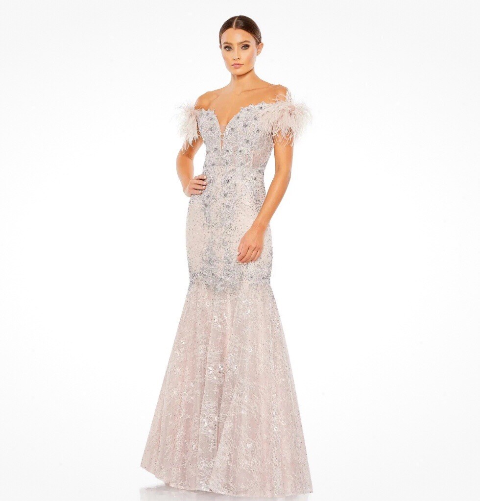 MAC DUGGAL NWT Feathered Lace Crystal Detailed Formal Wedding Gown Lilac Size 12