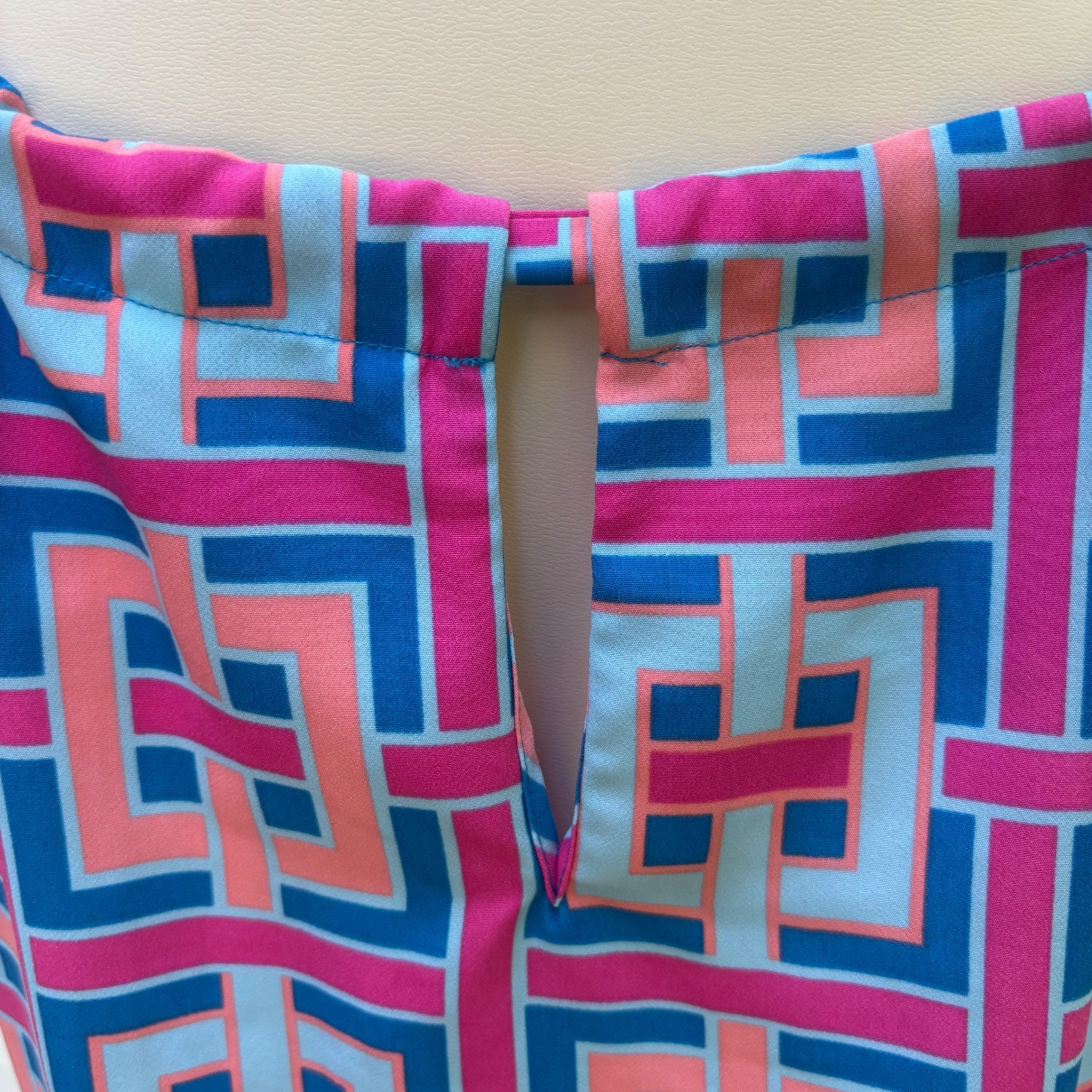 Crown & Ivy Halter Shift Dress M Pink Geometric Greek Key Vacation Mod Retro