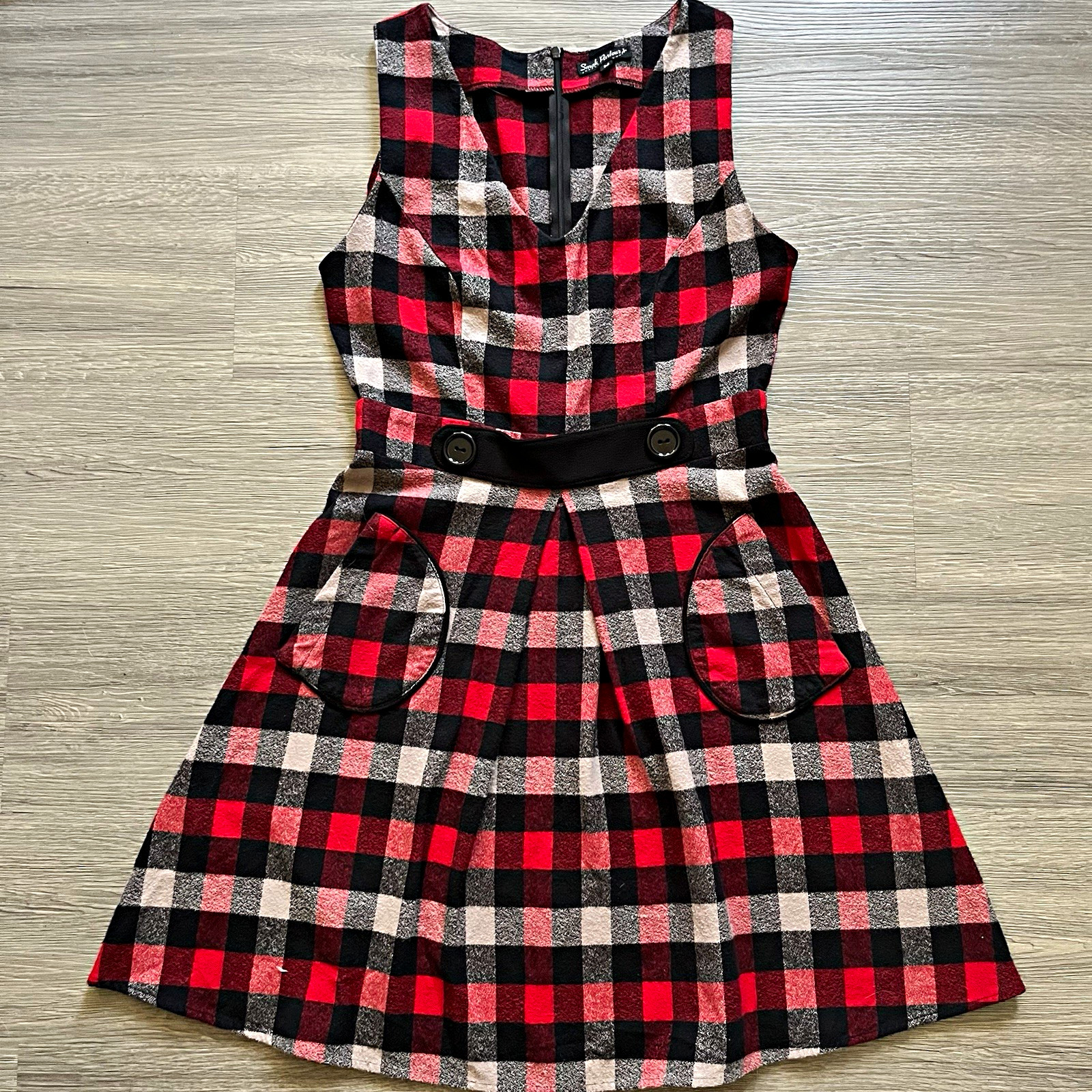 Smak Parlour Red Black White Plaid Sleeveless Scoop Neck A-Line Dress M