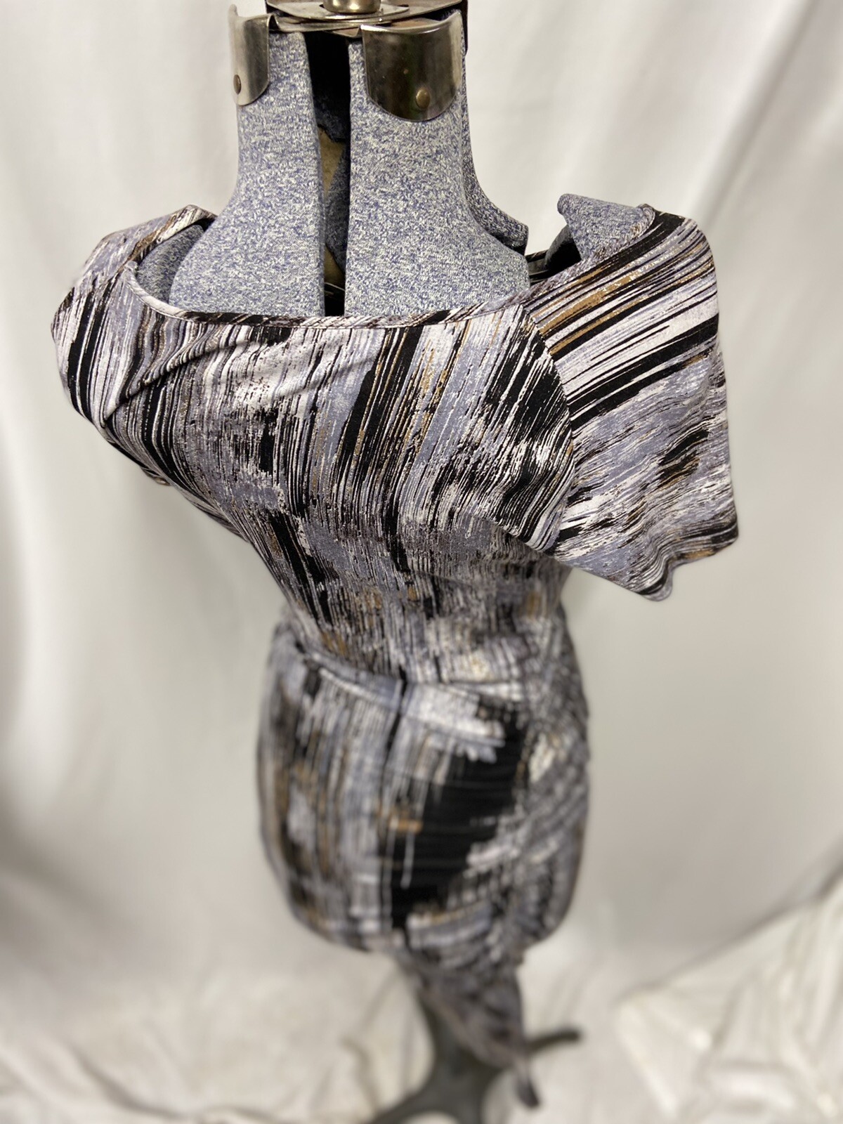 Halston Heritage Dress Size S Small Ruched BodyCon Stretch Abstract Slimming HH