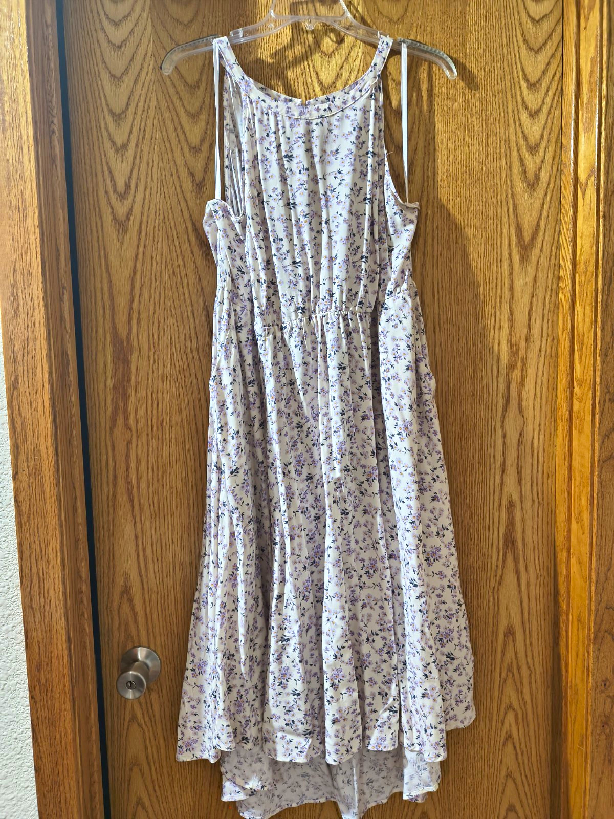 Torrid Women’s Plus Size 1 White Floral V-Neck Strappy Sleeveless Midi Sundress