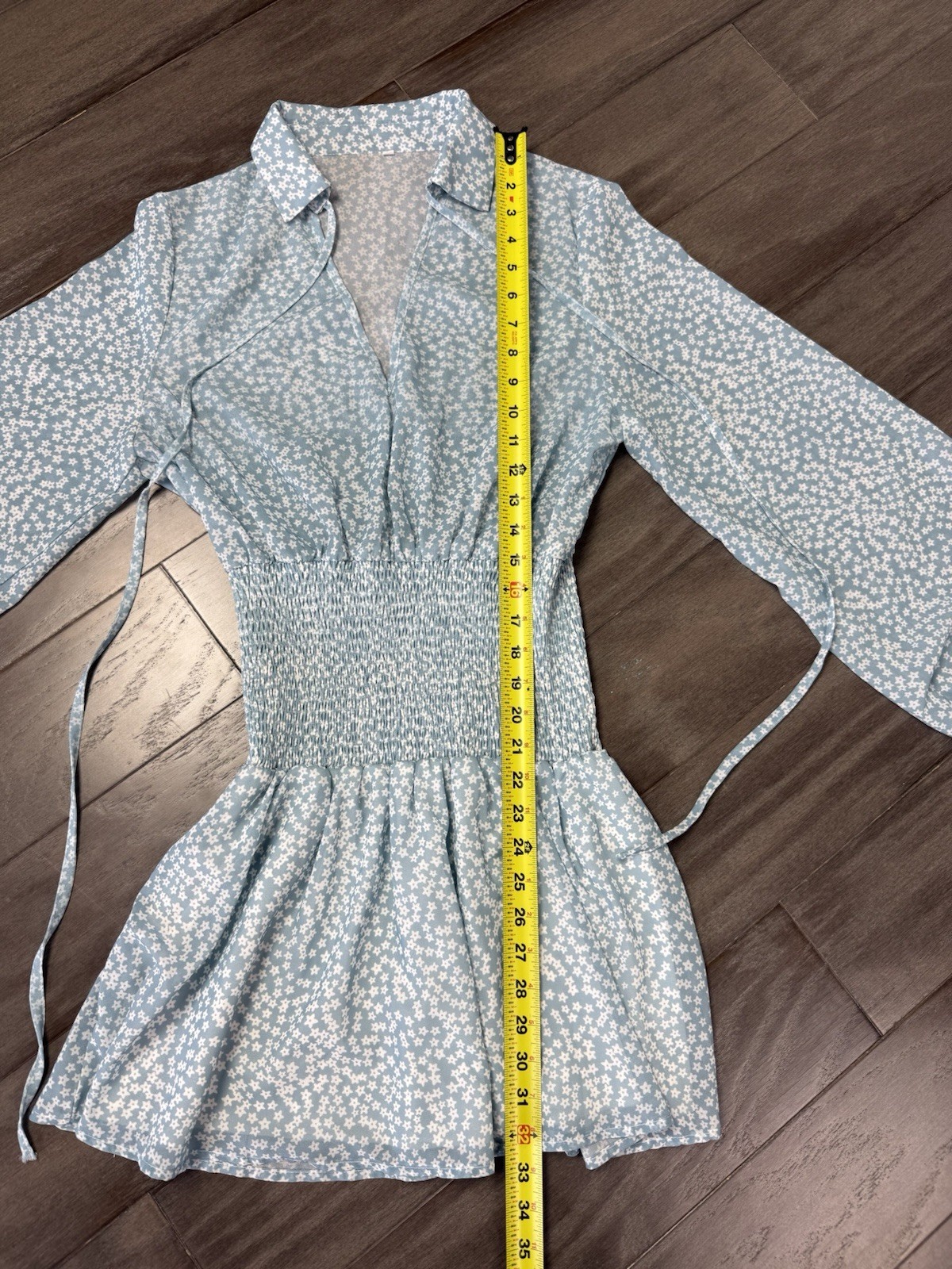 Women’s Blue Floral Long Sleeve V-Neck Mini Dress Size Large Smocked Waist