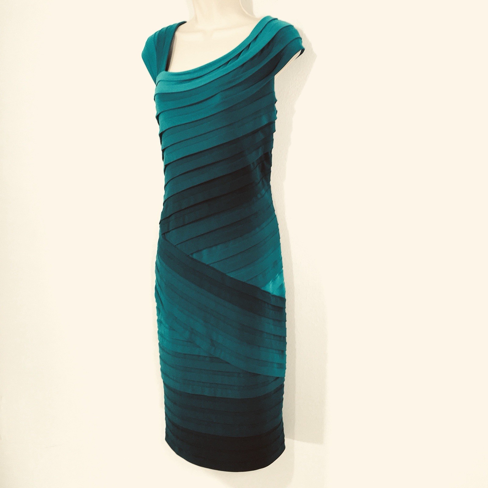 Tadashi Collection Sz L Teal Blue Green Ombré Stretch Bandage Pencil Dress
