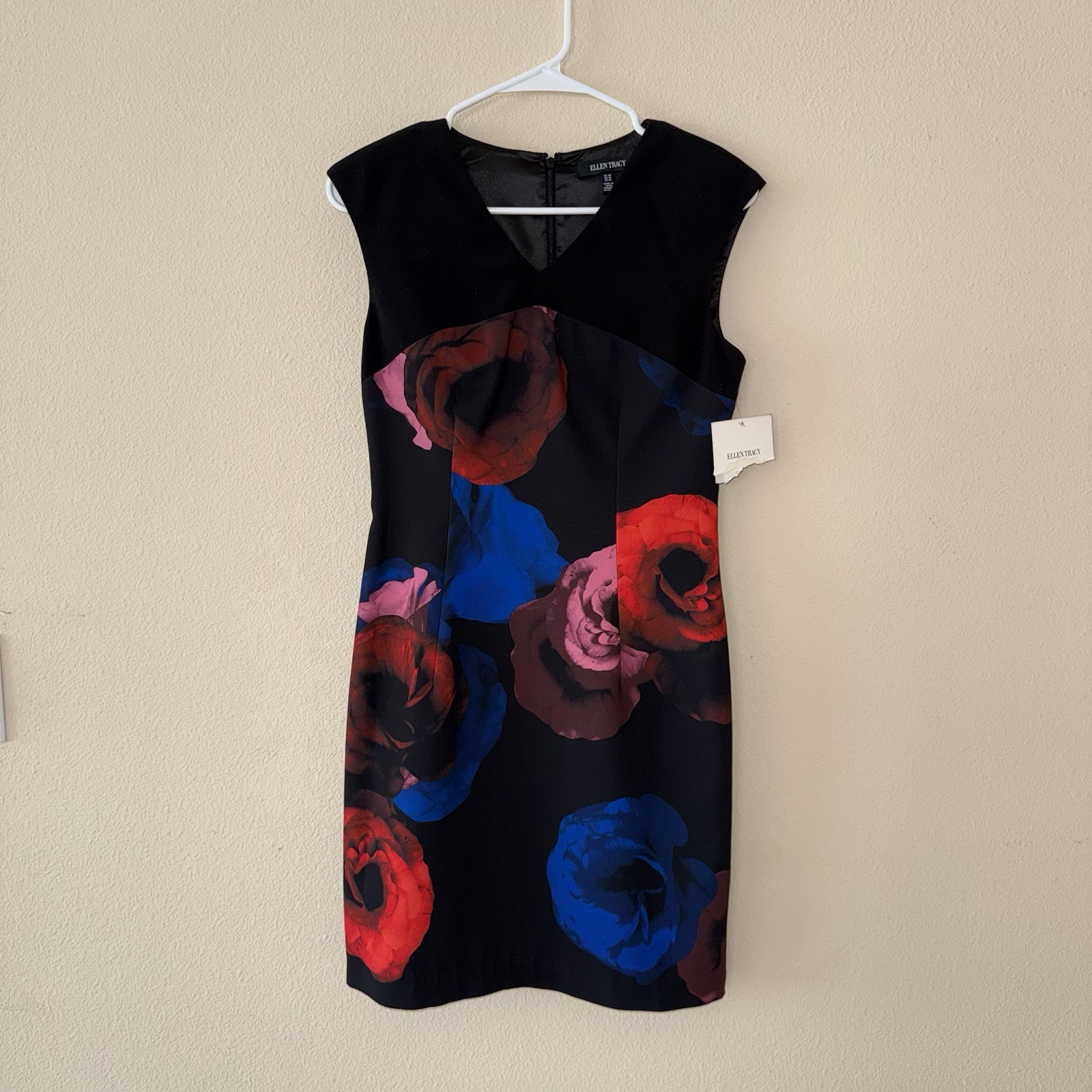 Ellen Tracy Dress 4P Women’s Black Floral V-Neck Cap Sleeve Sheath Cocktail