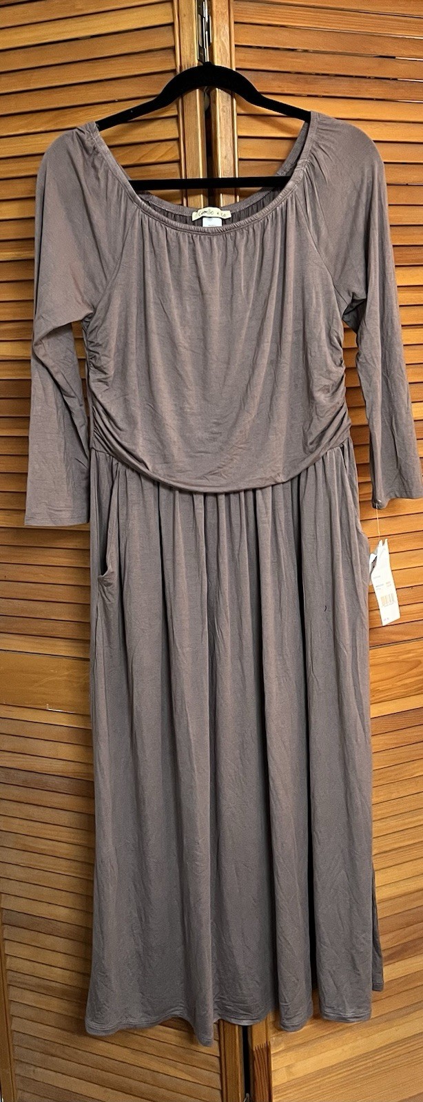 Camille & Co Maxi Dress Women’s Size XL Mocha Pockets Elastic Waist Off Shoulder
