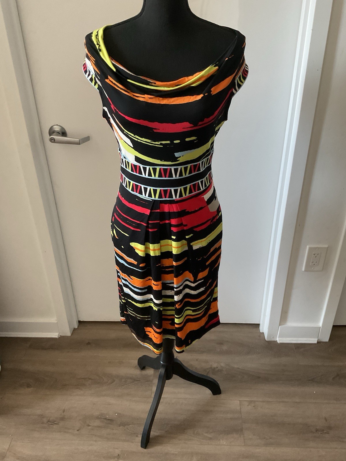 BCBGMAXAZRIA Cowl Neck Dress M Abstract Multicolor Brushstroke Pleated Banded