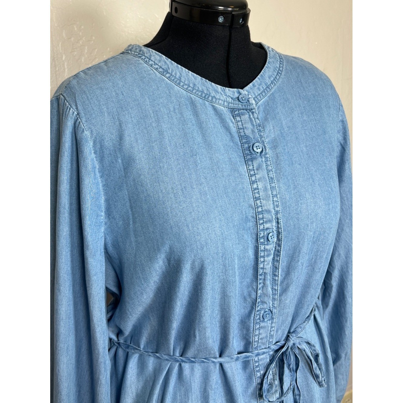 BEACHLUNCHLOUNGE Women’s Size XL Medium Wash Chambray Long Sleeve Shirt Dress