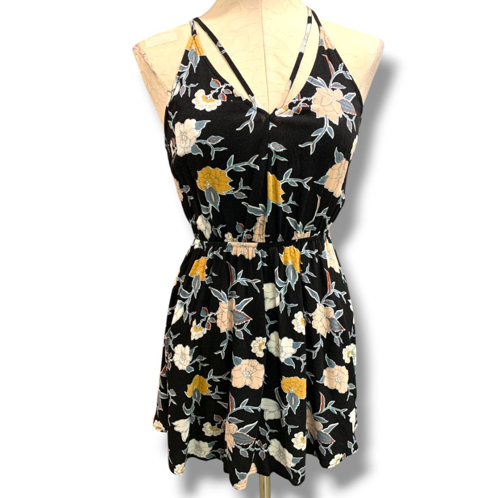 Small Kendall & Kylie V-Neck Sundress Floral Black Open Back