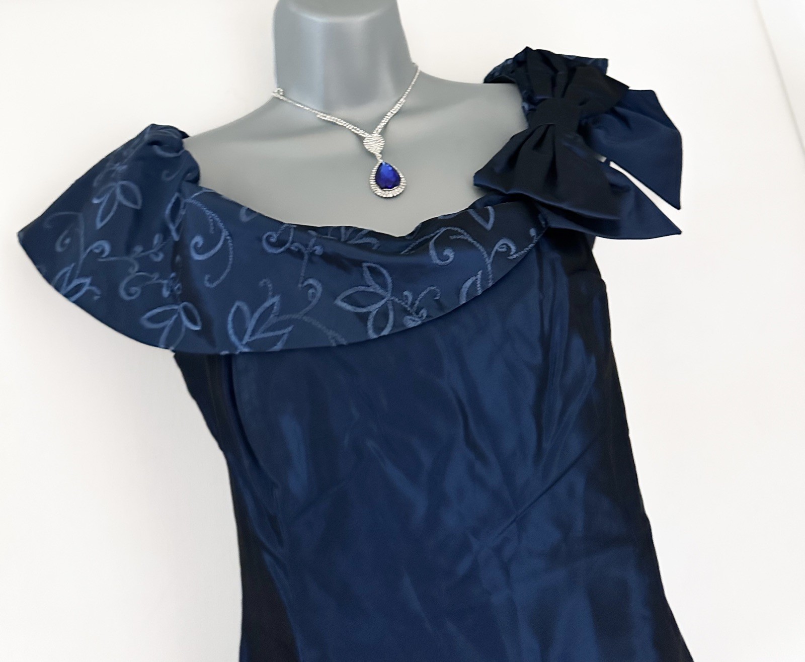 Chou Chou midnight blue embroidered/bow detail occasion long evening dress 14