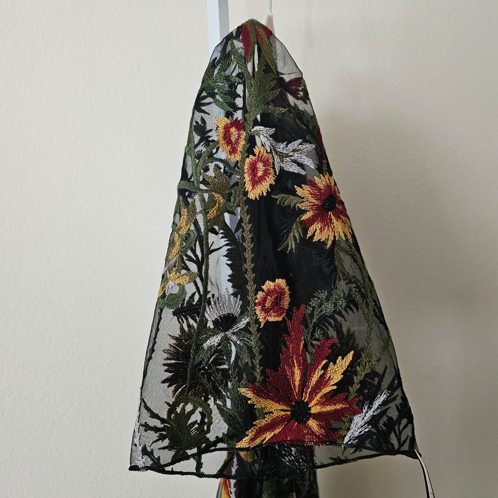 DISTURBIA NWT Wildflower Embroidered Floral Boho Goth Mesh Mini Dress Sz US 8