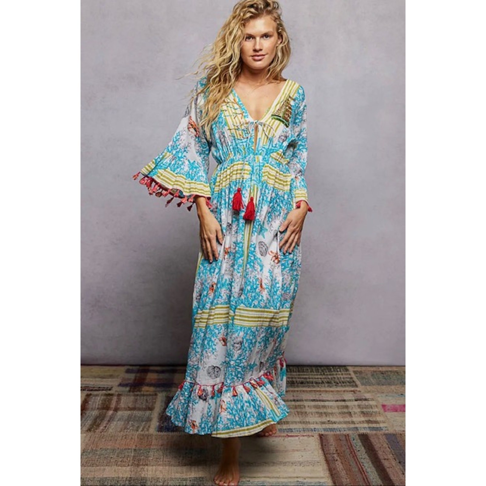 POL – Beach Inspired Pattern Ruffle Sleeve Tassel Maxi Dress – Large