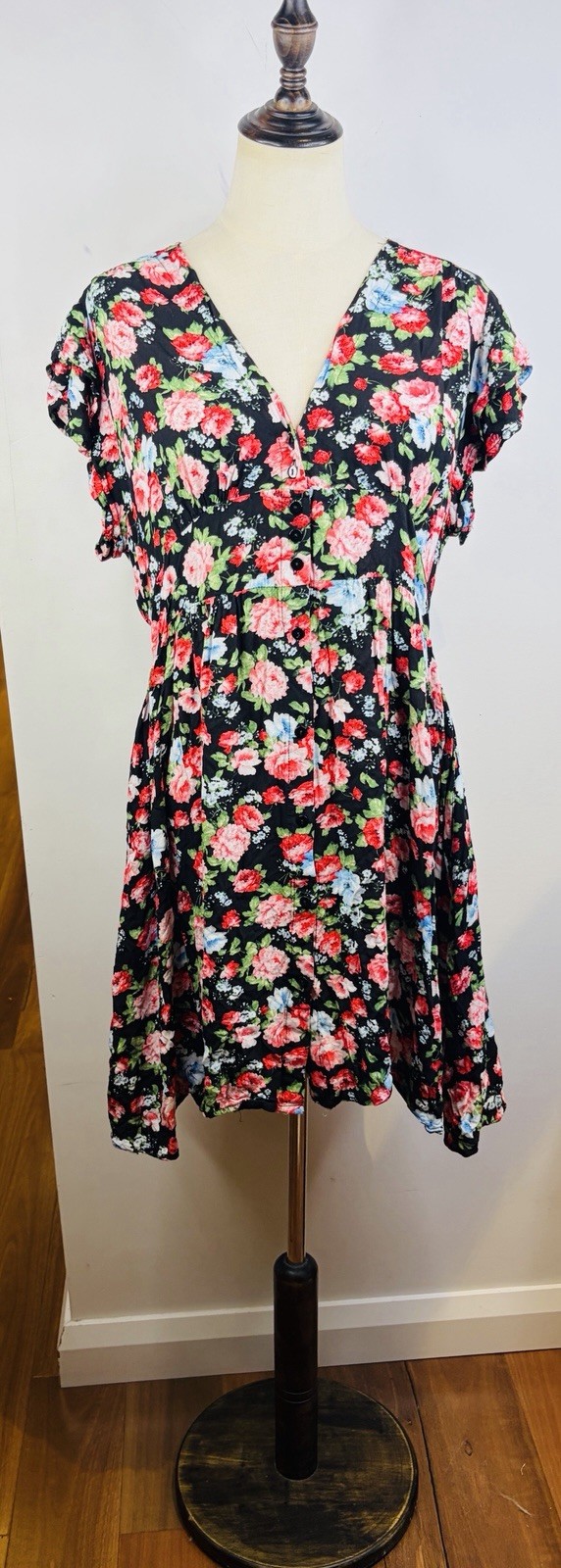 Proud Poppy Floral Maxi Dress Size Large 14 16 Pockets Flutter Sleeve RRP$85