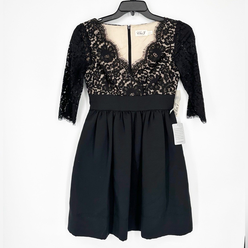 NWT Eliza J Lace & Faille Scalloped Black Dress Size 4