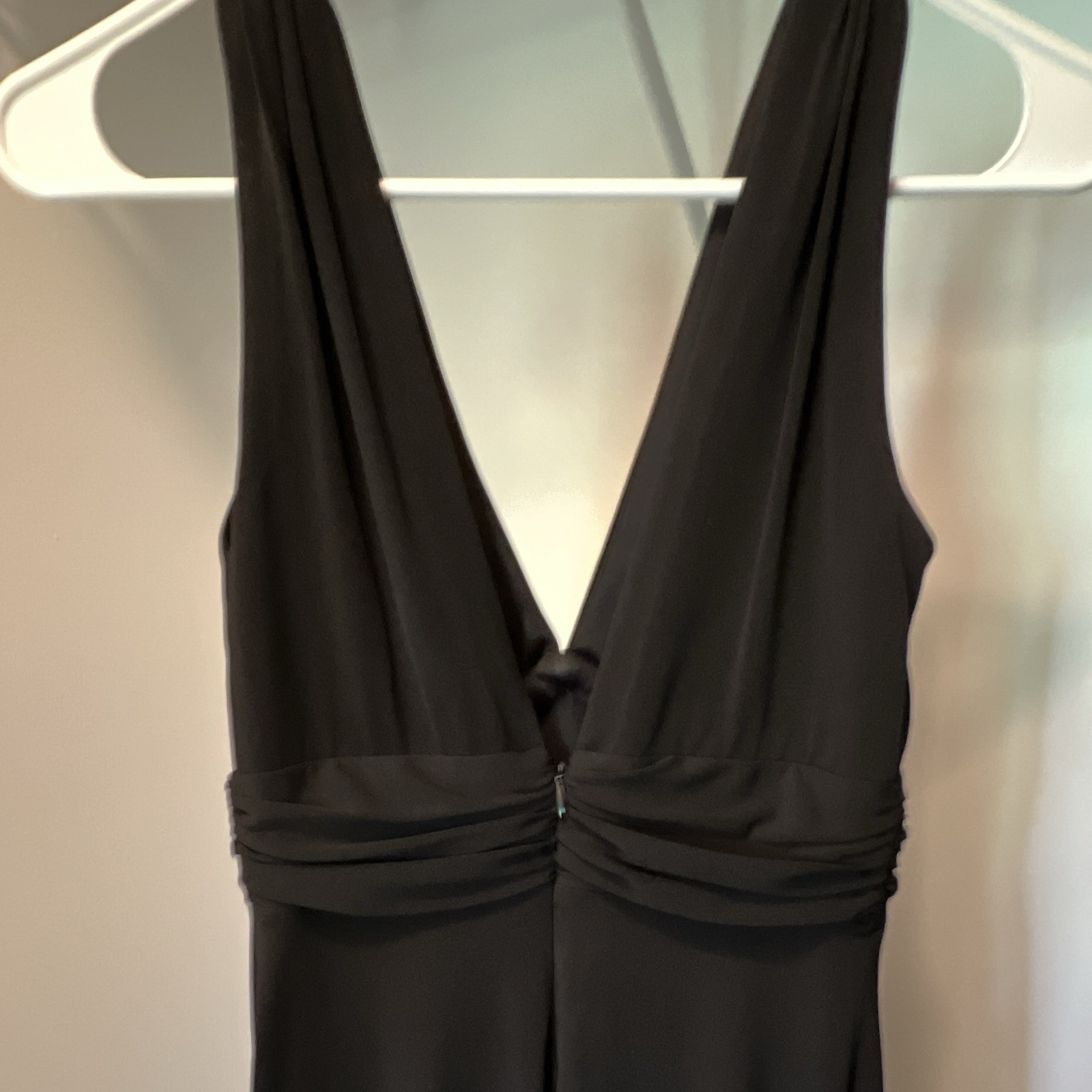 Laundry by Shelli Segal Women’s 2 Black V-Neck Sleeveless Long Beaded Gown