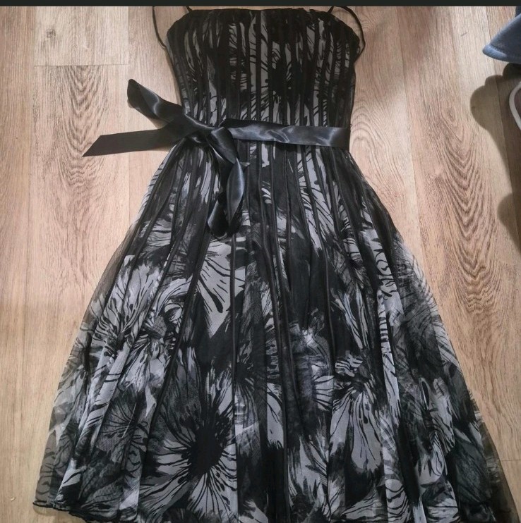 Melanie Lyne Fit & Flare Chiffon Floral Sweetheart Bow Dress Black Gray 8
