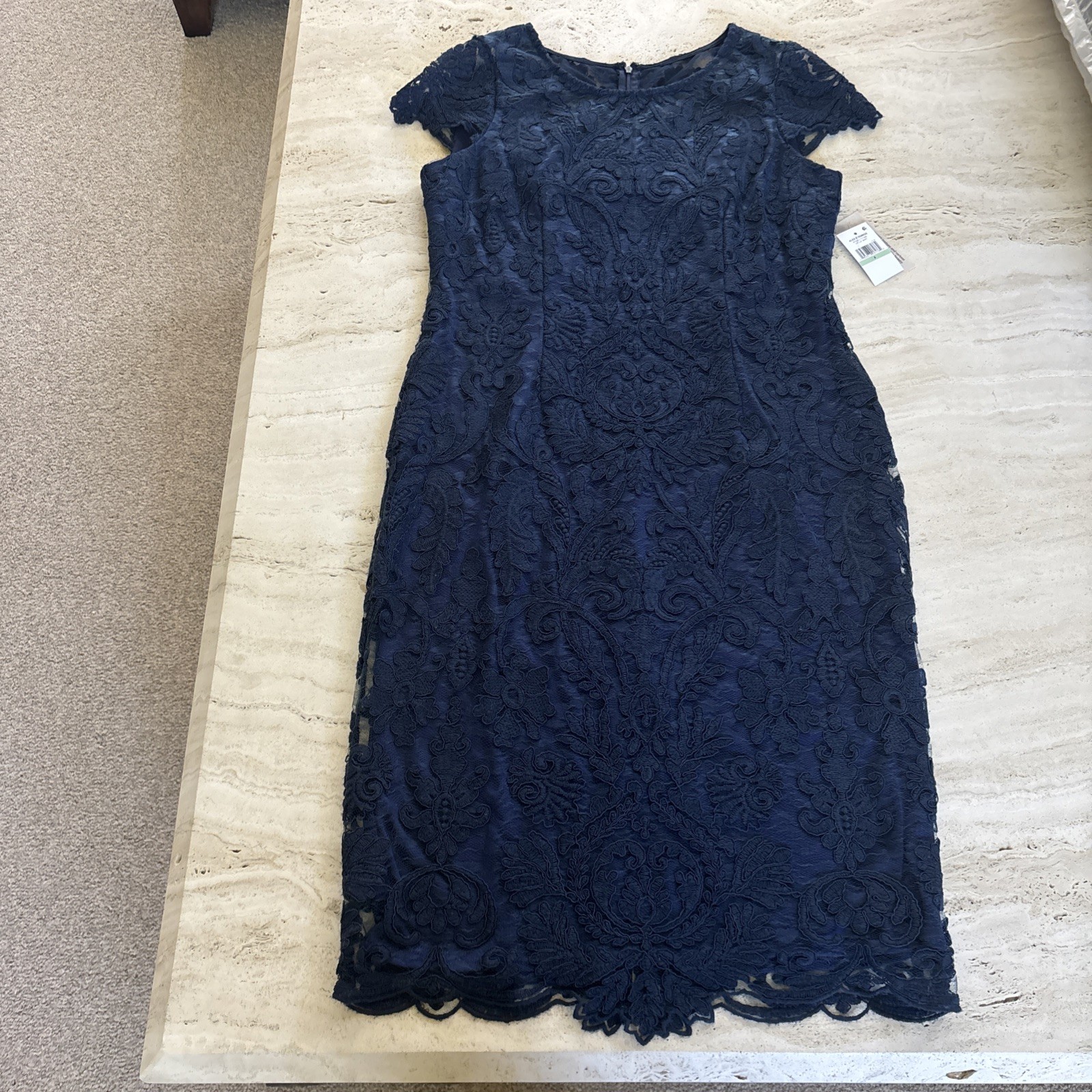Alex Evenings Navy Lace Sheath Dress Size 8 NWT ,slight shimmer to fabric