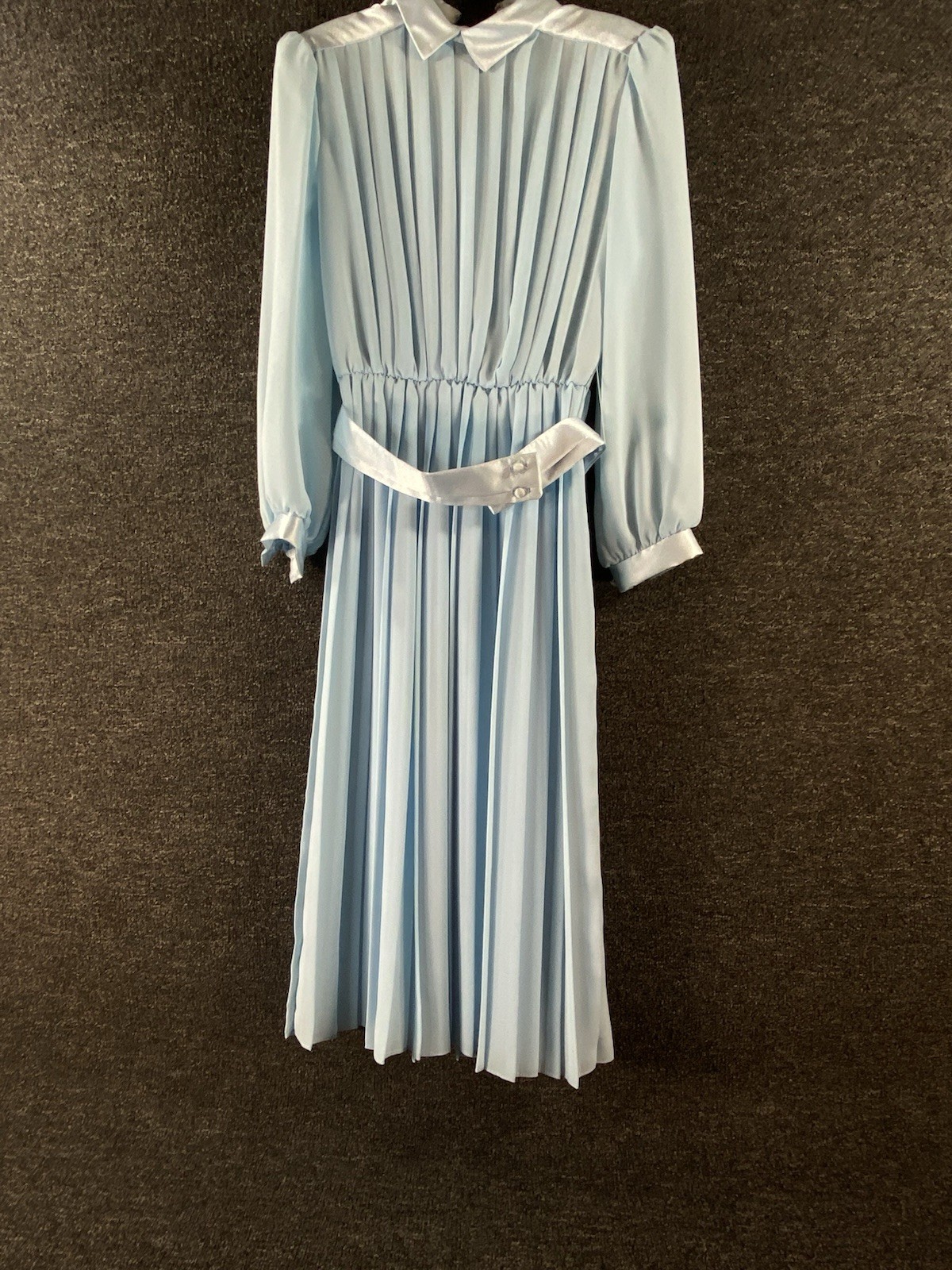 The Jones Girl Collard A-Line Dress Pleated Long Sleeve Cuffed Light Blue Size 6
