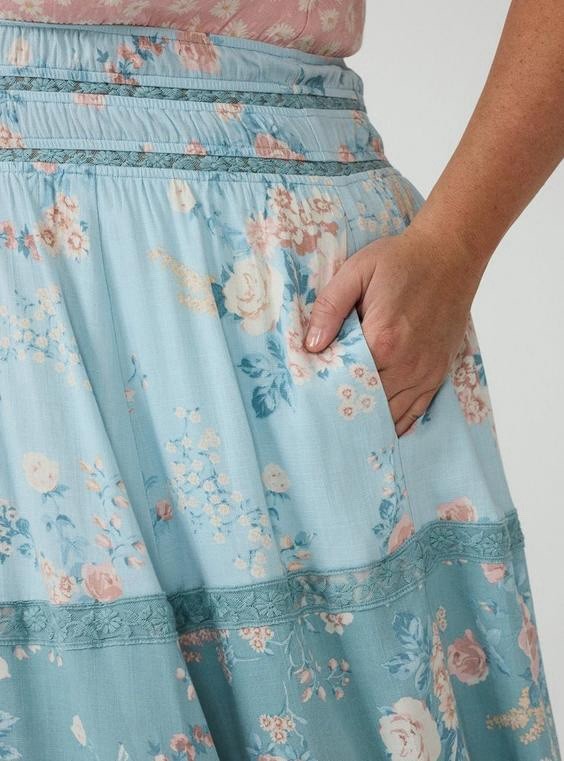 Torrid Halter Tea Length Sundress Cute Daisy Ditsy Floral Pink Size 1X NWT