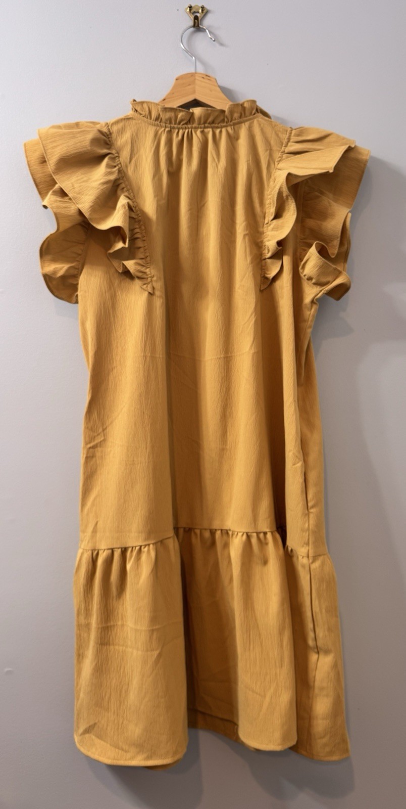 Women’s Tan Solid V-Neck Flutter Sleeve Shift Dress Ruffle Tie Pullover L