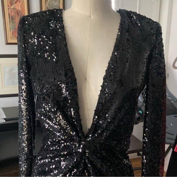 NWT GAUGE81 Midar Black Sequin Cocktail Mini Dress Plunge Twist Front Size M