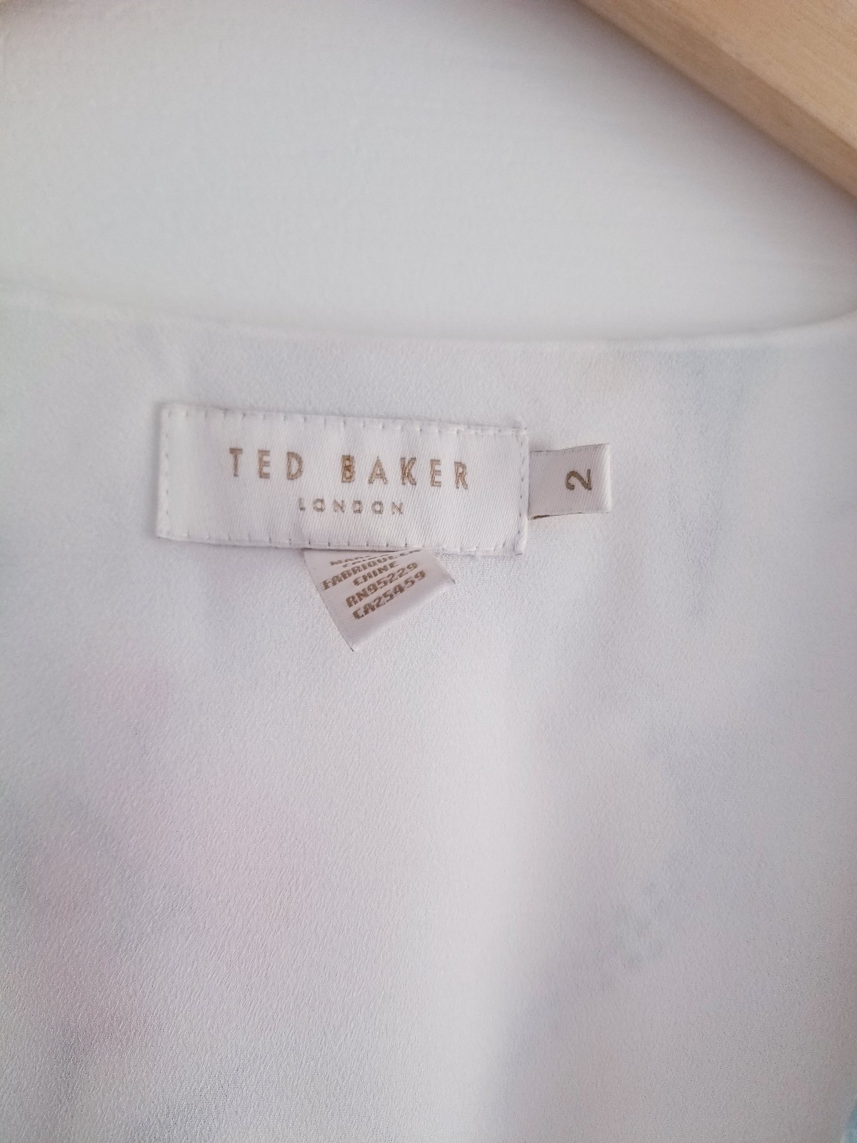 Ted Baker Patchwork Sample Dress Silk Viscose Deep V Neck Size UK 10 Floral