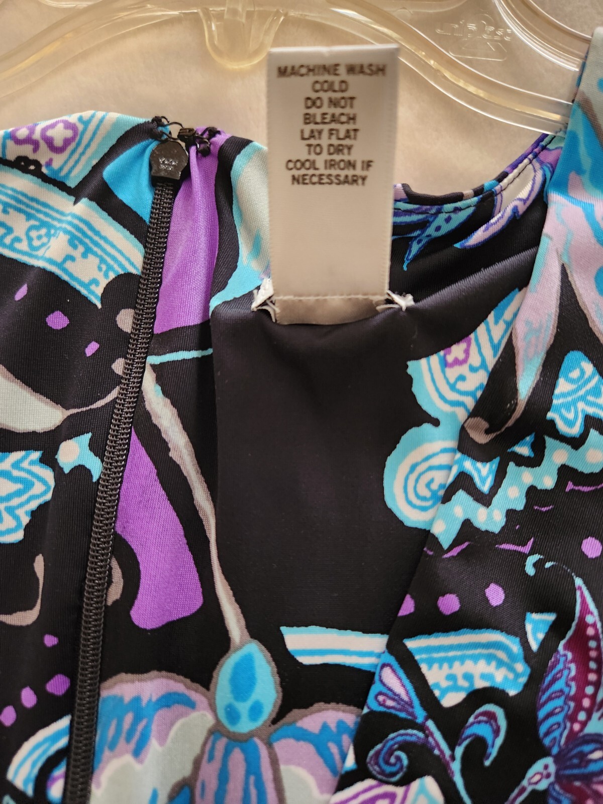 Cach’e Dress Sz-2 Blue Purple Paisley Floral w/Gold Accents Sexy Wrap Hip Buckle