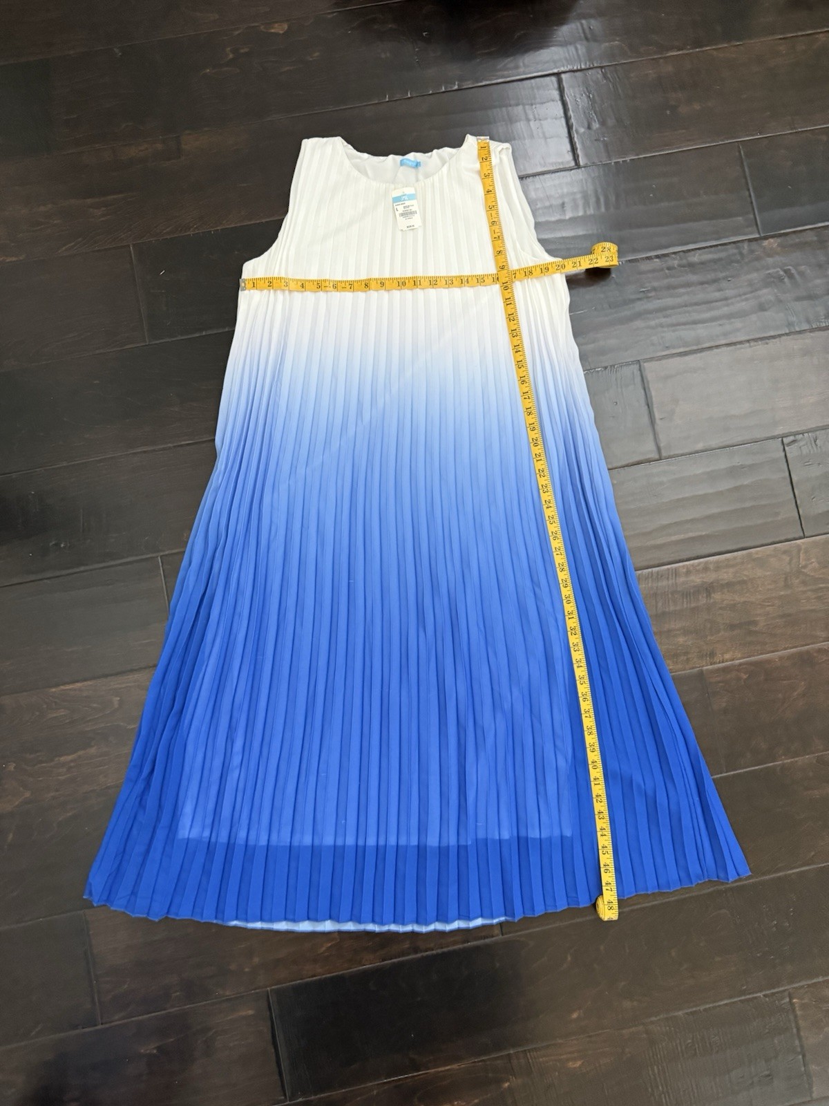 J. MCLAUGHLIN Women’s White Blue Gradient Pleated Maxi Dress Lined (Size L)