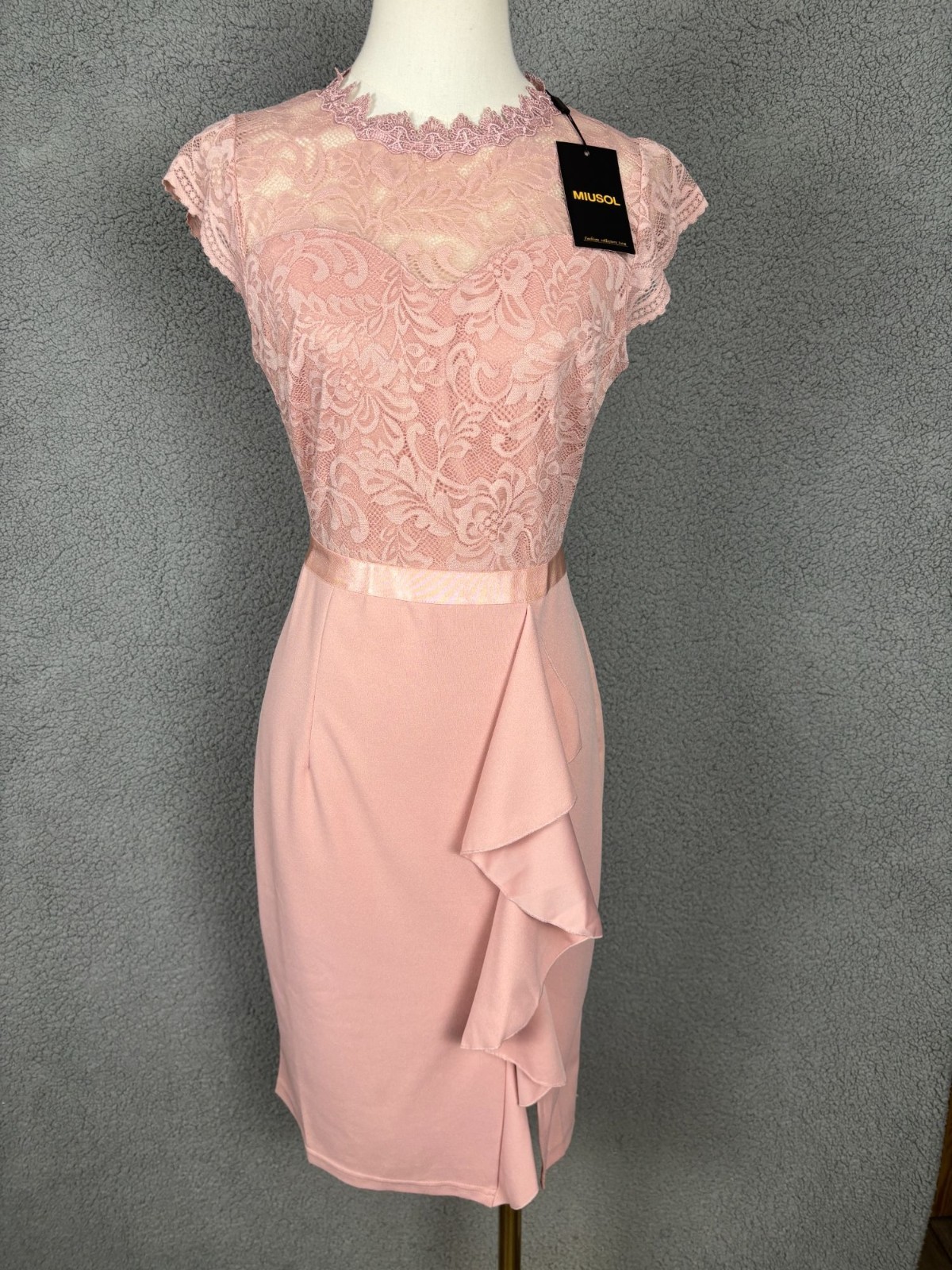 Miusol Women’s Pink / Mauve Lace Chiffon Cocktail Dress Ruffle Detail Small NWTs