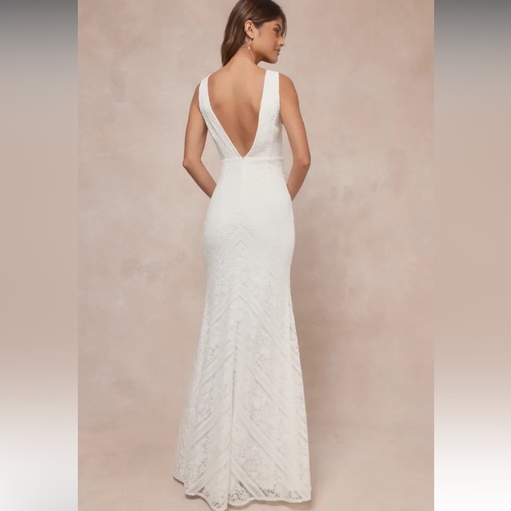 Adoring Attachment White Lace Twist-Front Sleeveless Dress