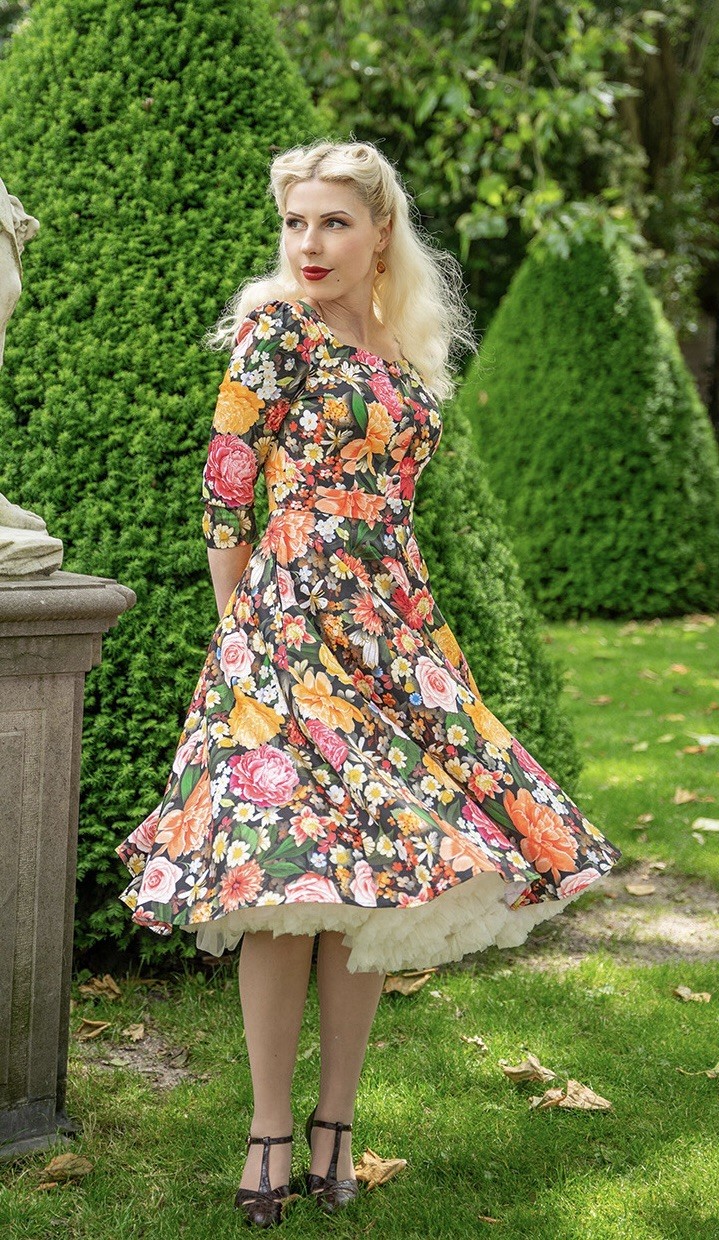 Unique Vintage Hearts & Roses Black Floral Cassidy Swing Dress, NWT!