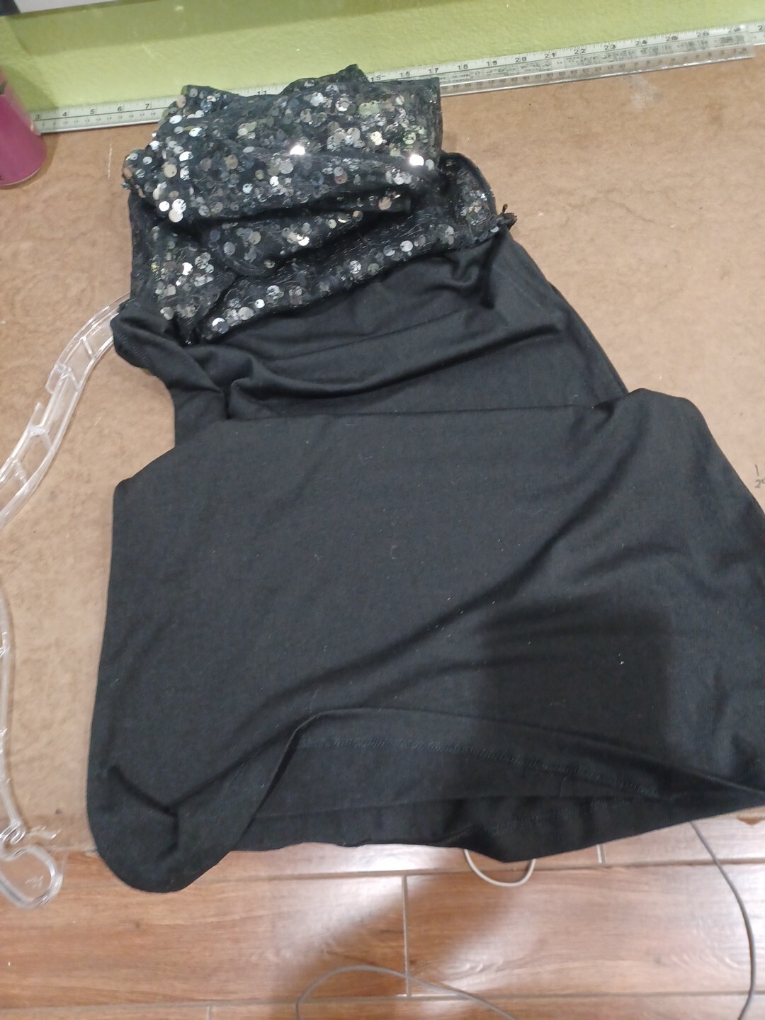Zunie NWT Silver Black Slvlss Sz Sm Sequined Mini Dress
