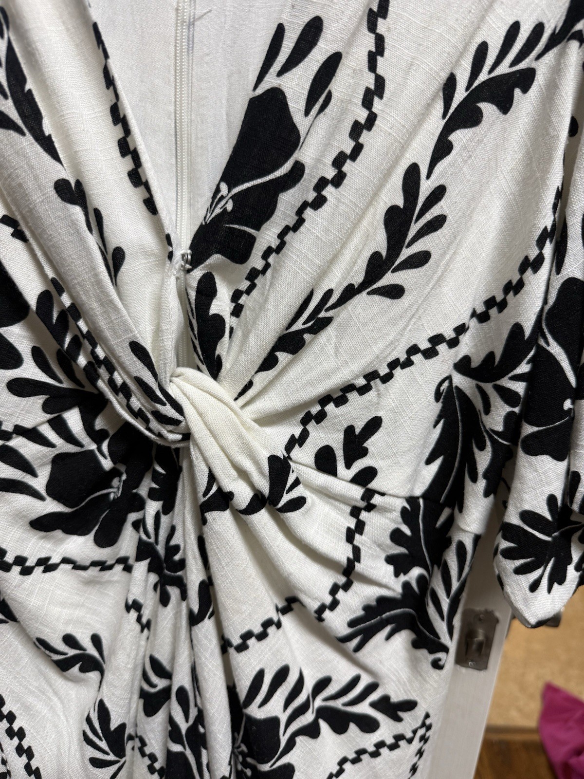 white closet elements dress Small