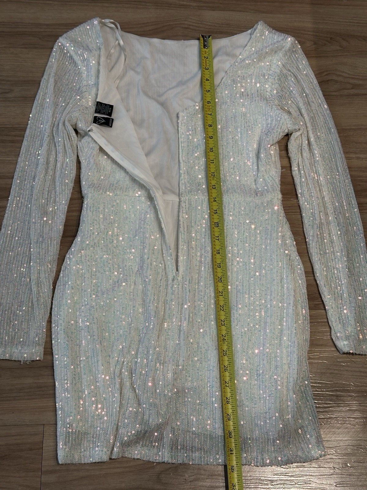 Windsor Sz 15/16 White Sequin LS Stretchy Dress Party A3-027