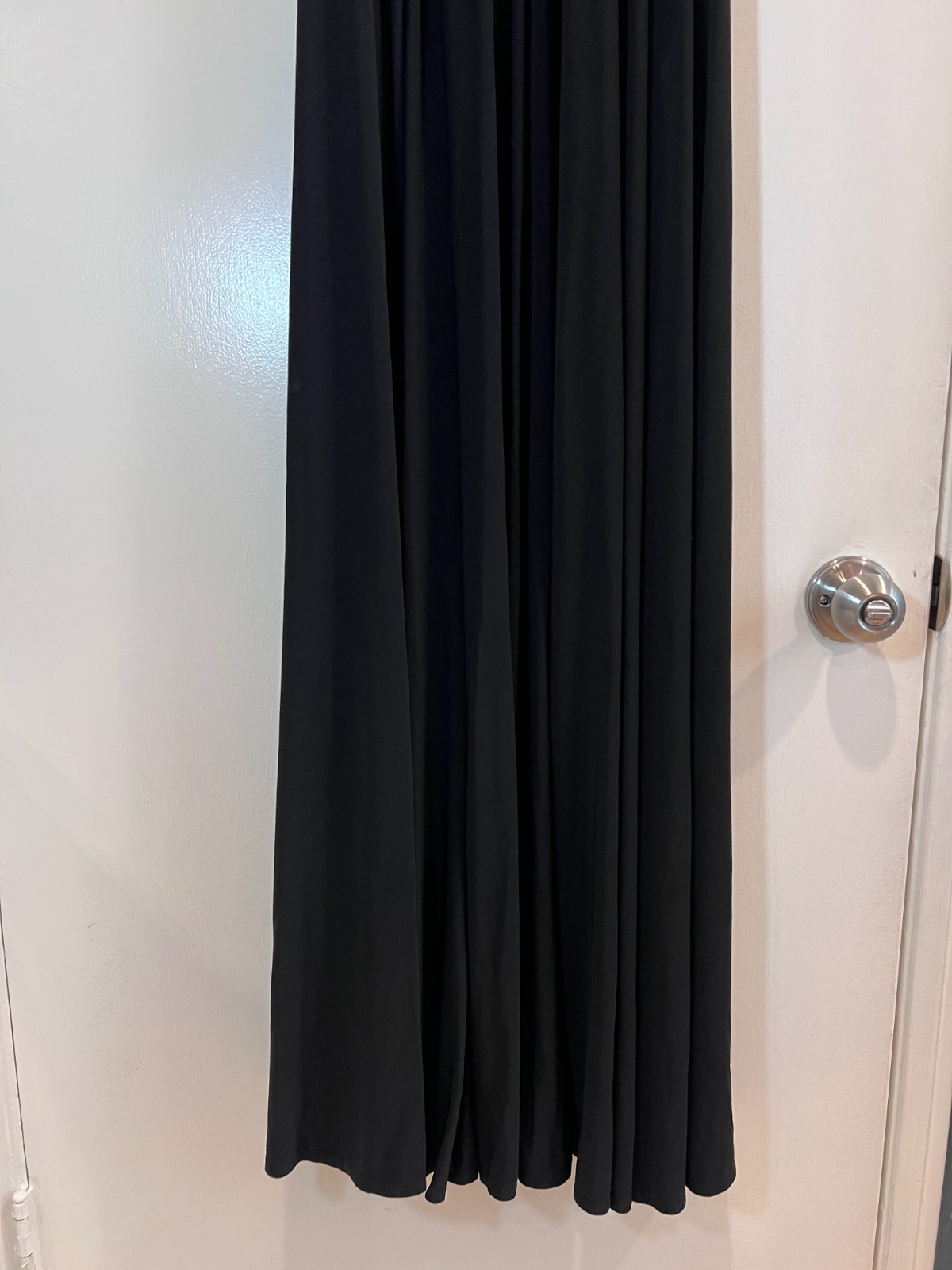 JS Boutique Black Halter Maxi Gown Sequin Empire Waist Keyhole Evening Dress 4