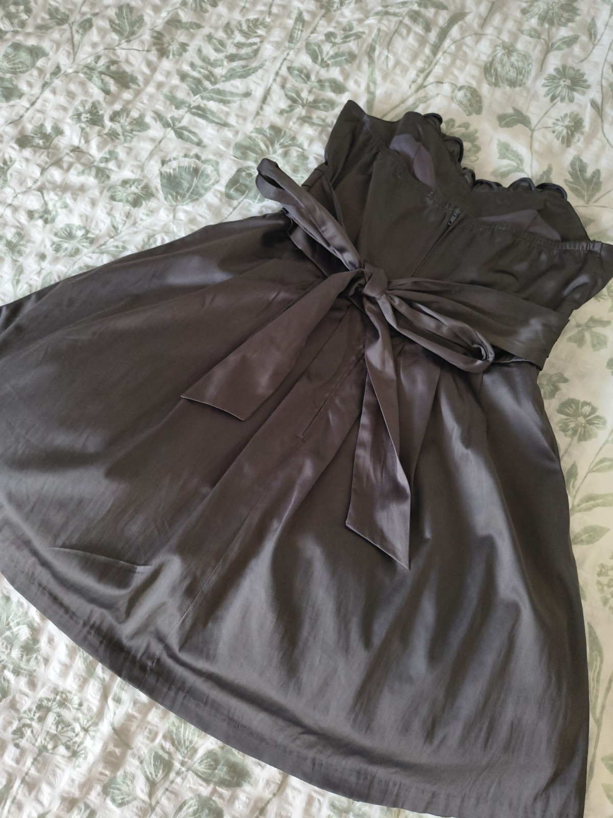Have & Have Graphite Strapless Homecoming Dress Size S Rosette