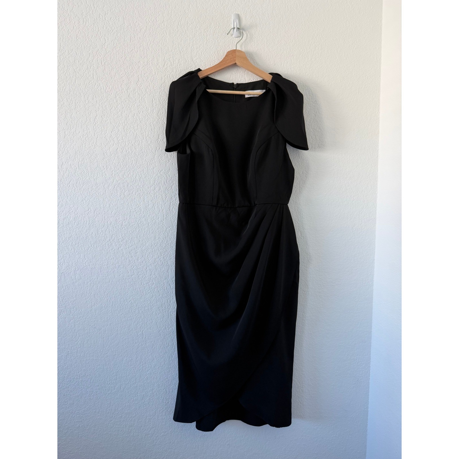 Mac Duggal Black Cap Sleeve Midi Dress Evening Formal Size 10 *BELT NOT INCLUDED
