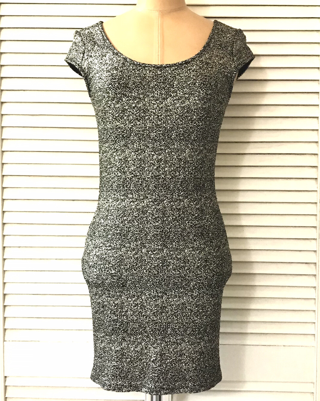 ARP Womens Dress Small Gray Bodycon Shimmer Cap Sleeve Cocktail Night Club Party