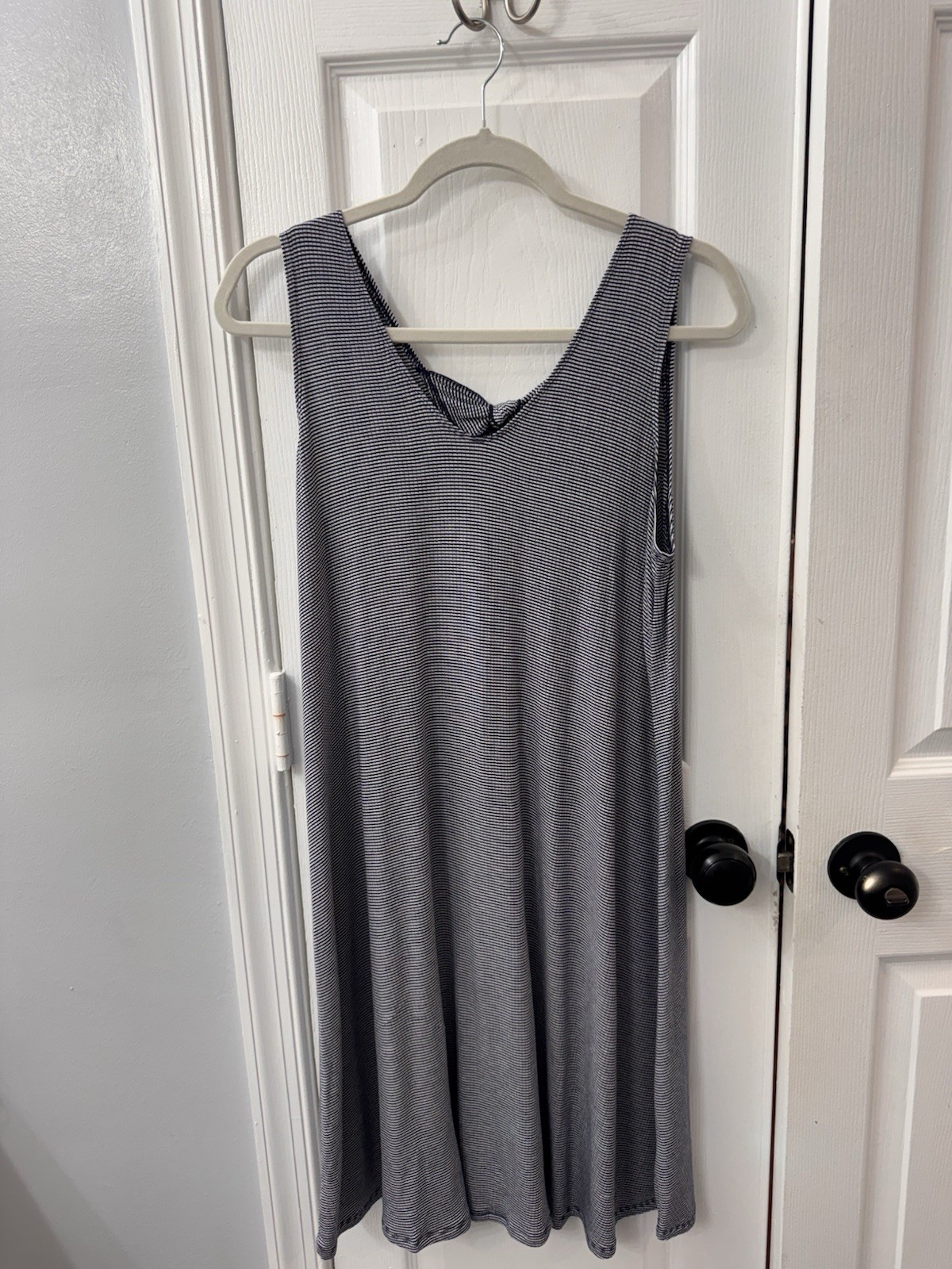 HIP Blue And White Striped Sleeveless Dress Tie In The Back Size Large