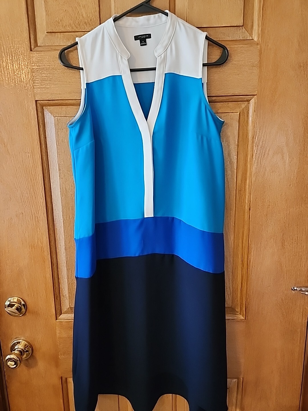 Ann Taylor Blue White Black Color Block Shift Dress Small Sleeveless lightweight