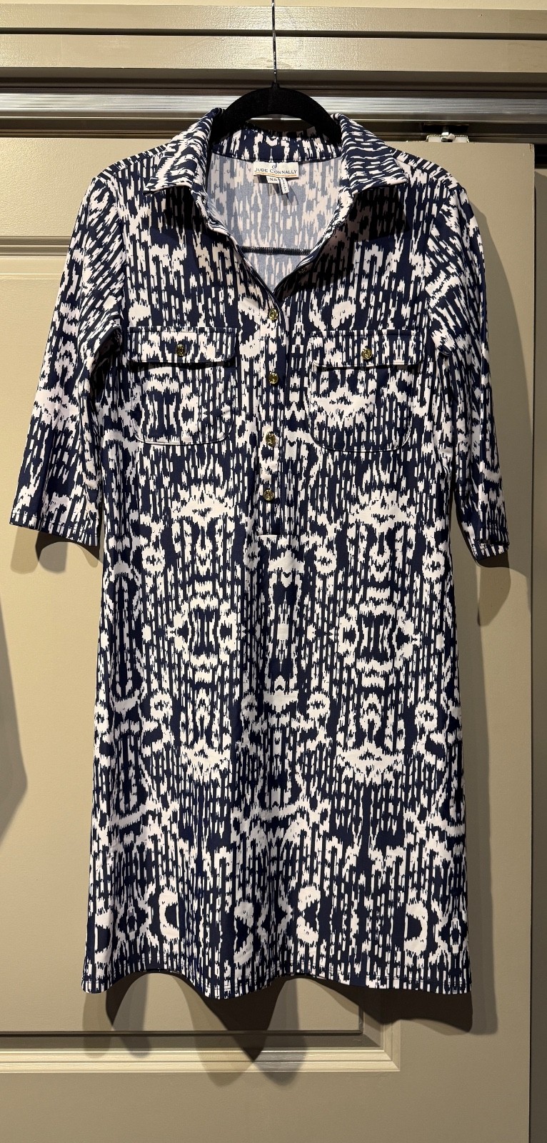 Jude Connally women’s size XS navy & white 3/4 sleeve abstract print dress