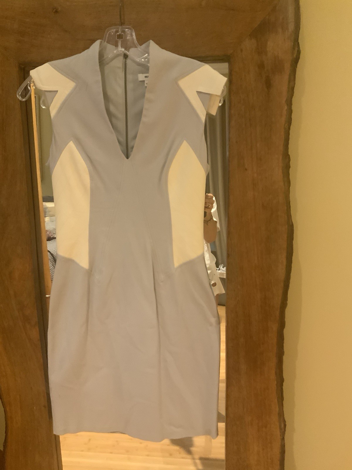 HELMUT LANG SIZE 2 LIGHT GRAY WITH LEATHER ACCENTS DRESS