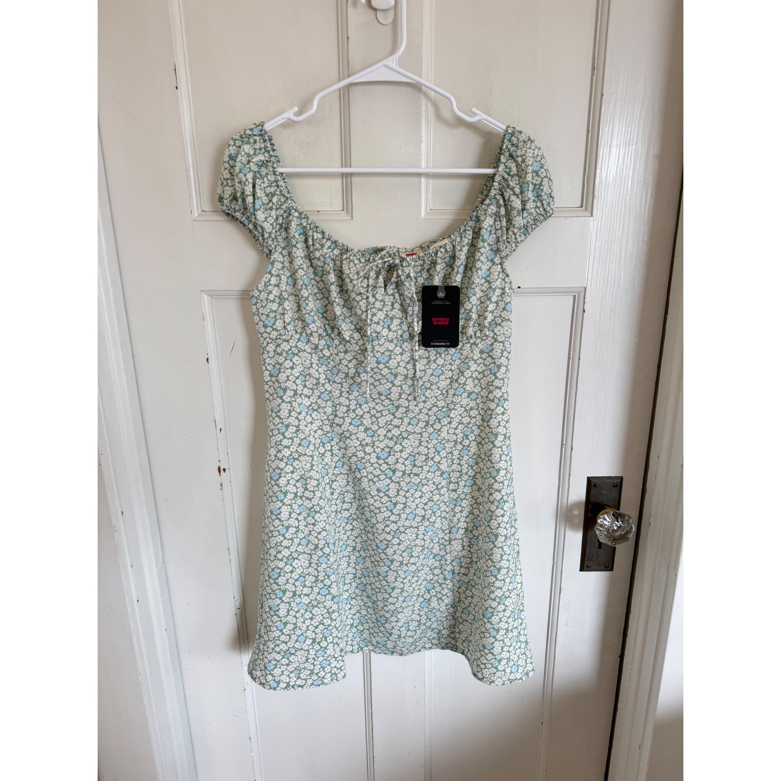 NWT Levi’s Clementine floral mini dress size small