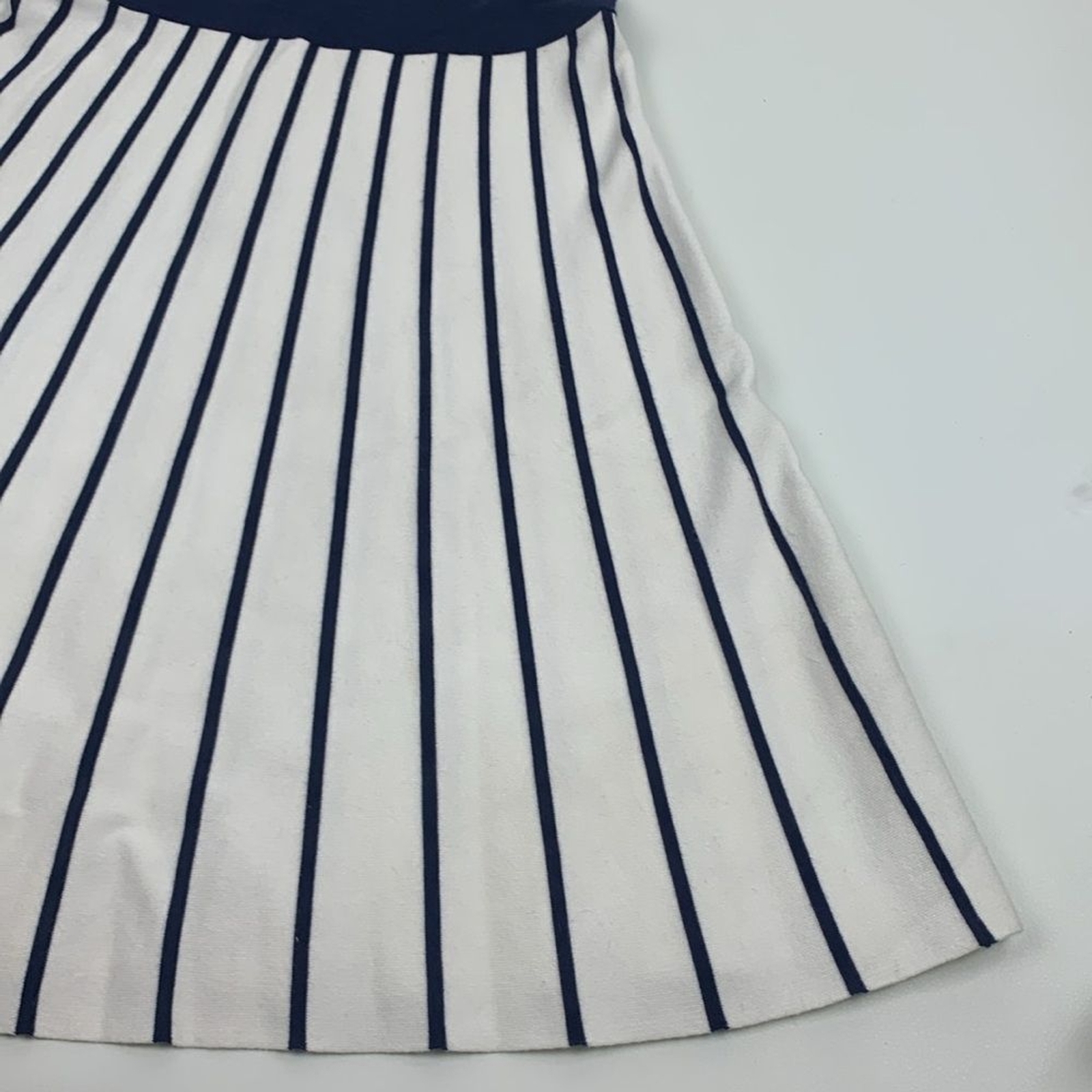 41 Hawthorn White Navy Blue Pleated Sundress Size Small Stretch