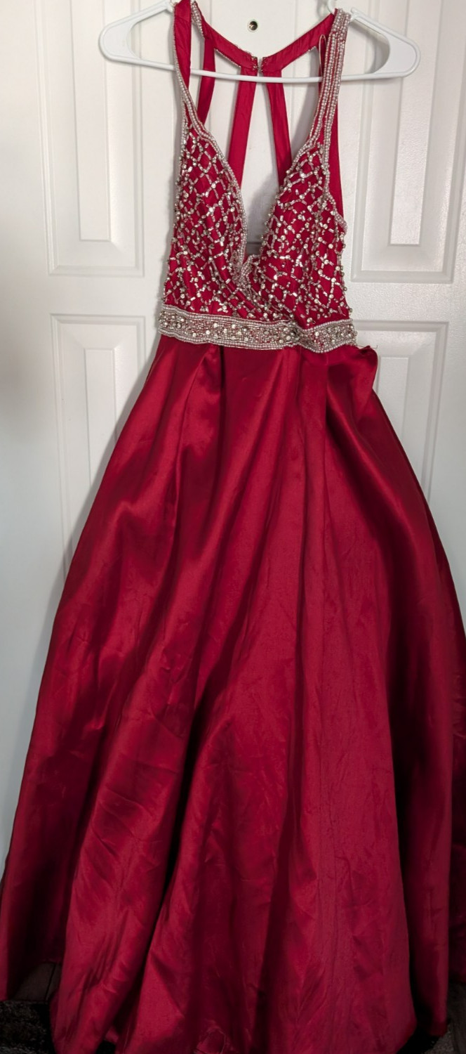 Say Yes to the Dress Juniors Women’s Red Christmas New Years Gown Dress 910