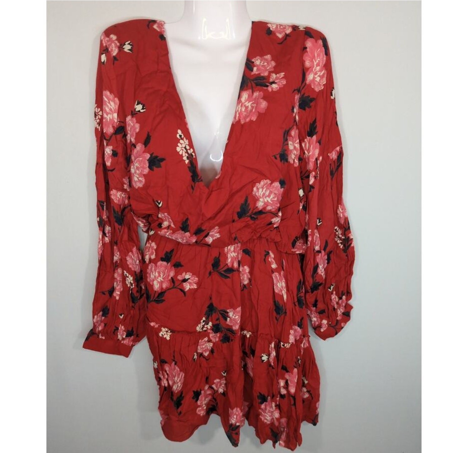 Valencia & Vine Red Floral Mini Blouson Tiered Dress Medium NWT Summer Chic Boho