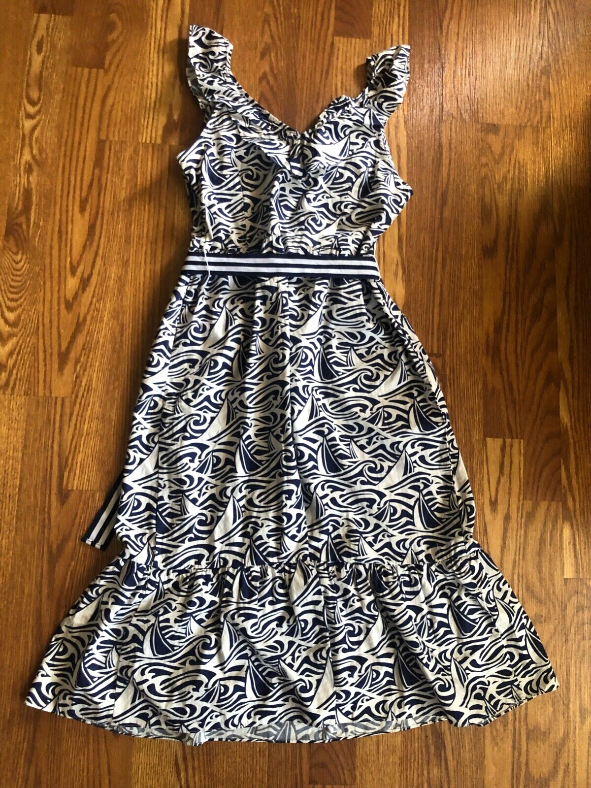 VINEYARD VINES TARGET Dress M Cotton NOVELTY BOAT Print RUFFLE Stripe GROSGRAIN