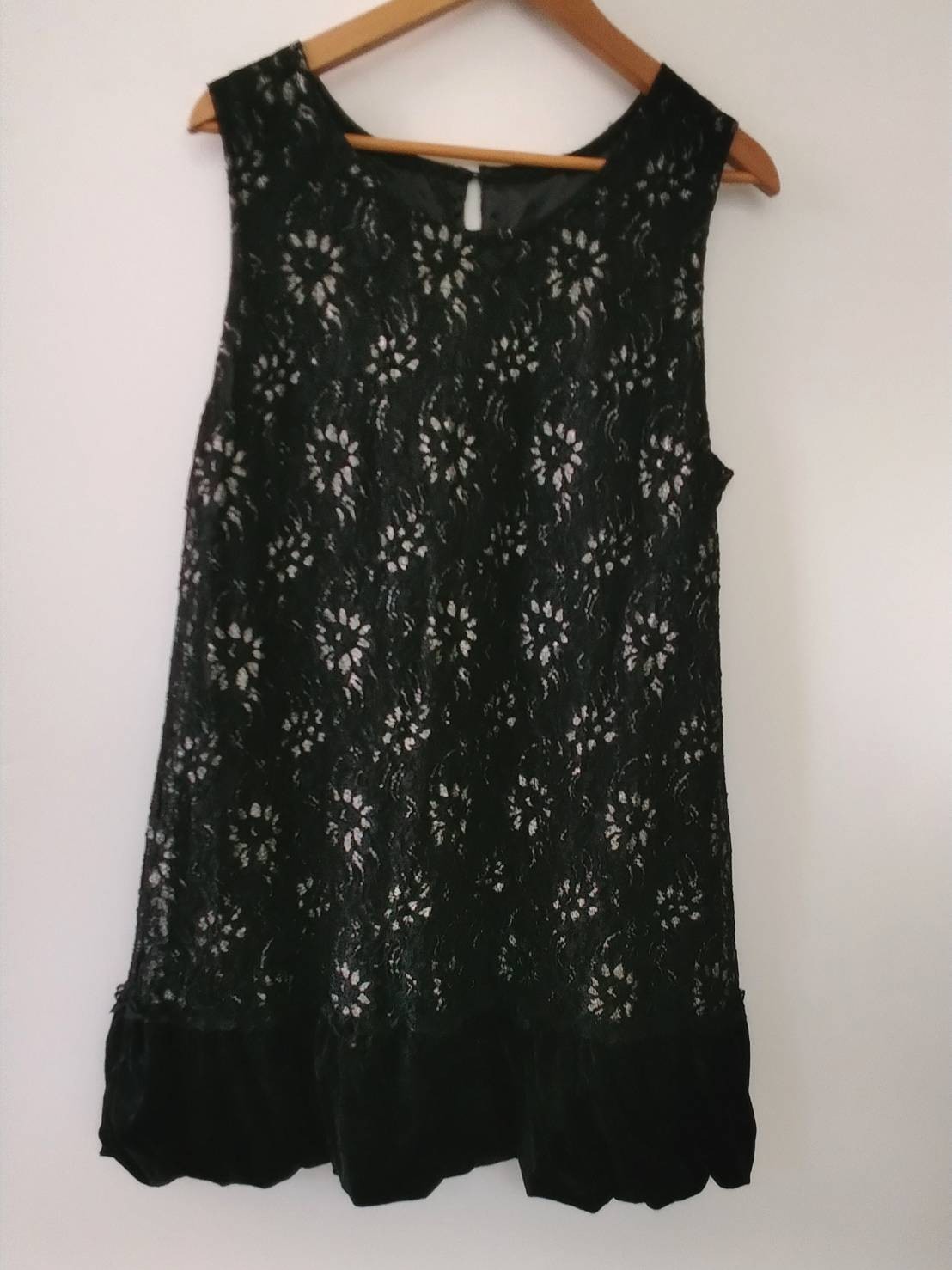 LACO POUR French Style Black Lace Overlay Mini Dress Velvet Ruffle Hem Size F4